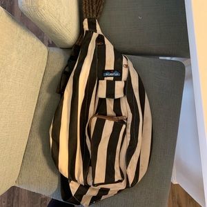 Kavu cream and black stripe rope bag